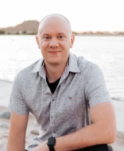 Stephen Thomas